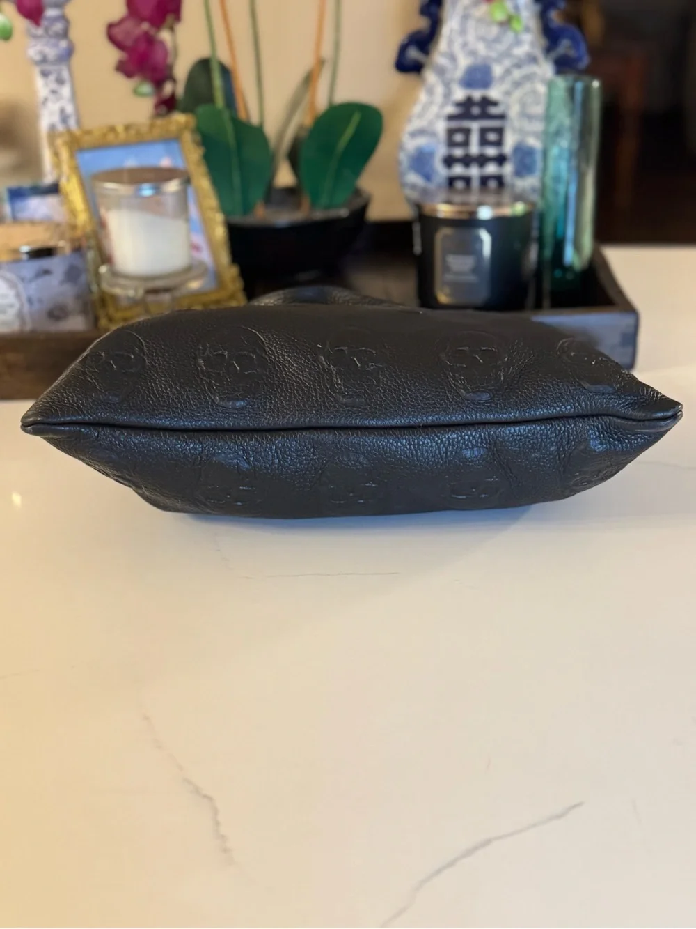 ๐ค๐ค IO PELLE ITALIA BLACK LEATHER SCULLS BAG! ๐ค๐ค - Picture 6 of 11